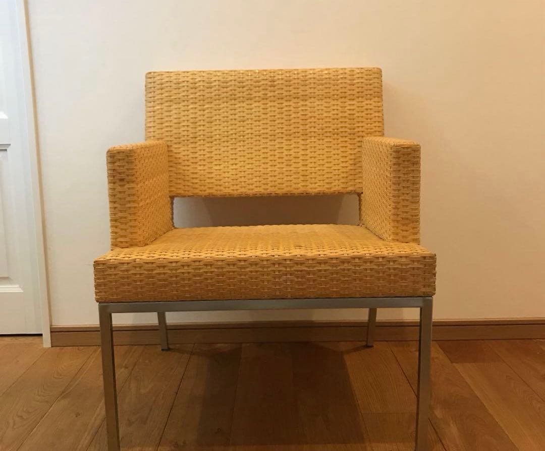 ベージュ レザーアームチェア　フクラ