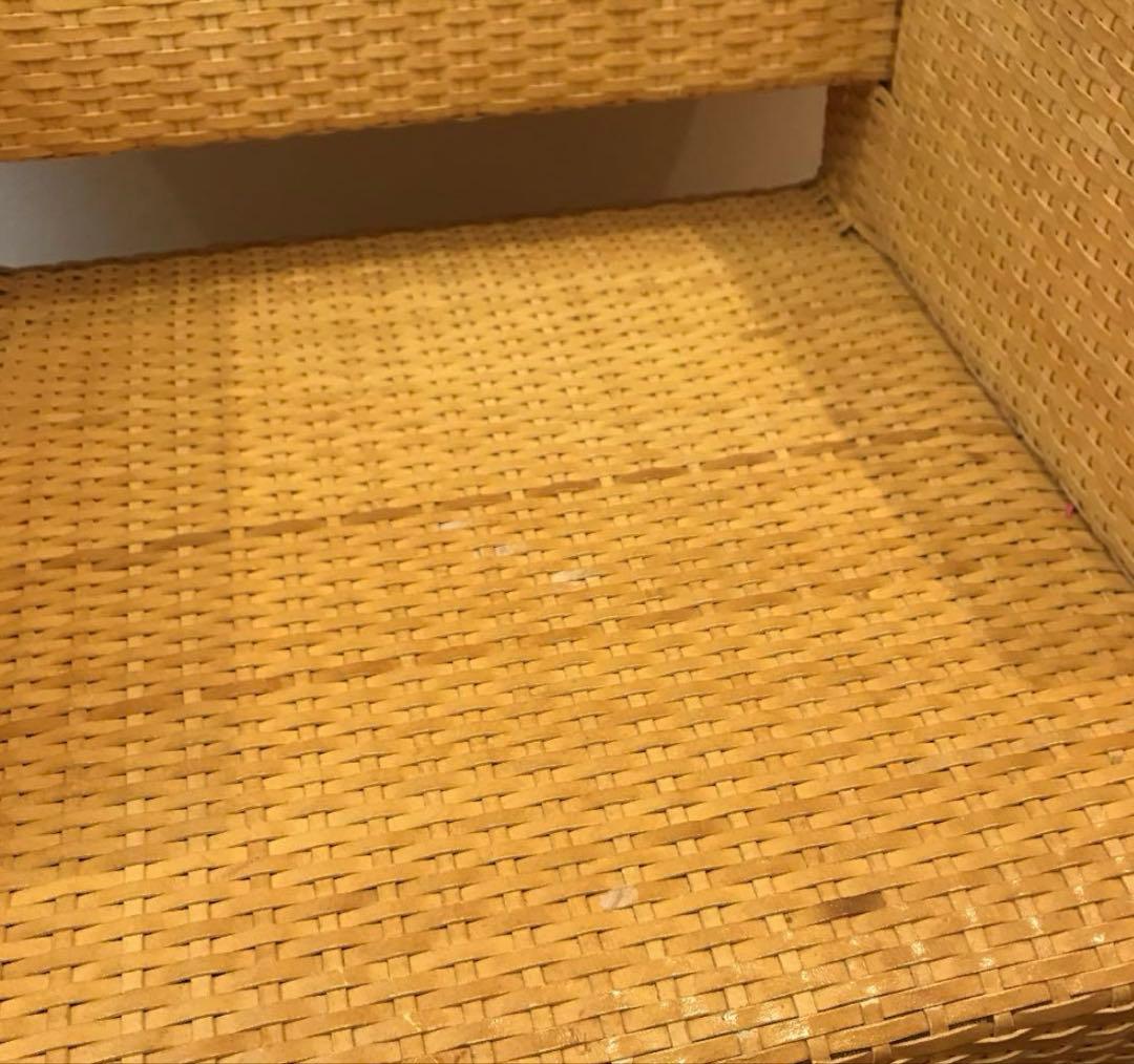 ベージュ レザーアームチェア　フクラ