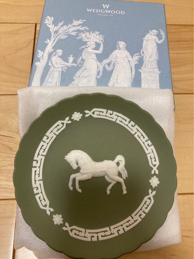 ウェッジウッド イヤートレイ 干支 馬 horse 午 2014 - メルカリ