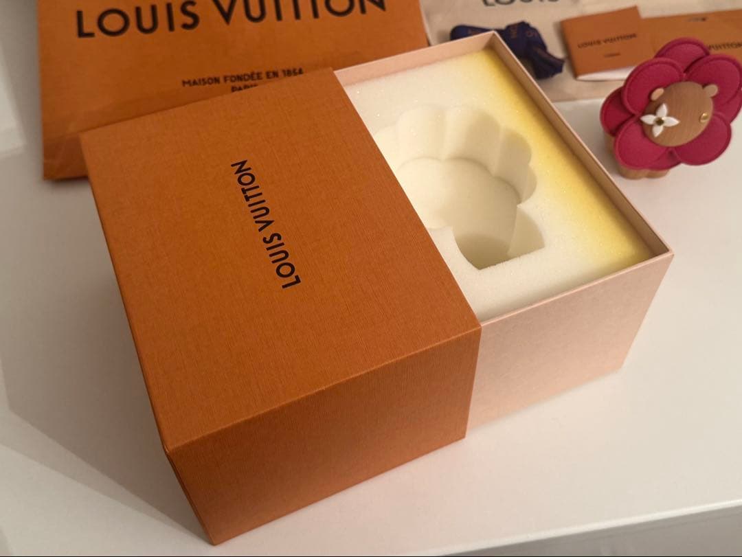 【LOUIS VUITTON】ヴィヴィエンヌ　ペチュラミニ　日本限定