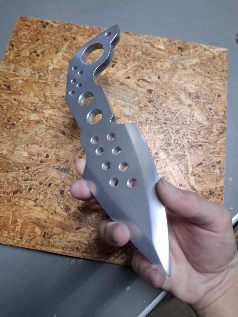 カランビット 44