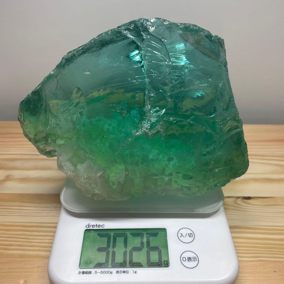 お値下げ 美品 アンダラクリスタル インドネシア産 3026g - メルカリ