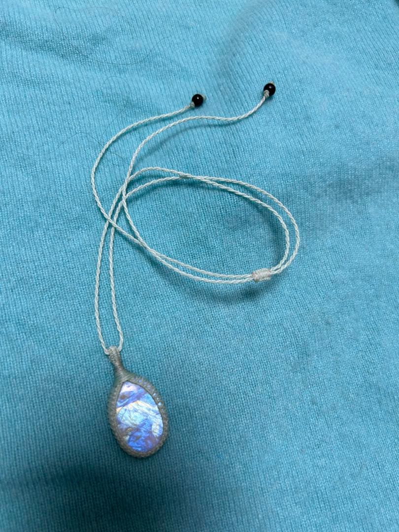 マクラメネックレス　ムーンストーン