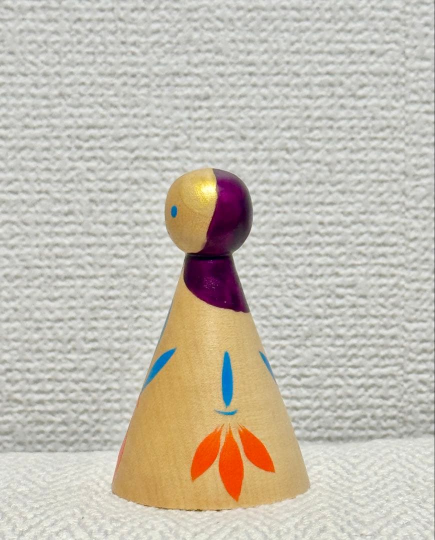 レア　北欧　木製　ハンドペインティング　置物