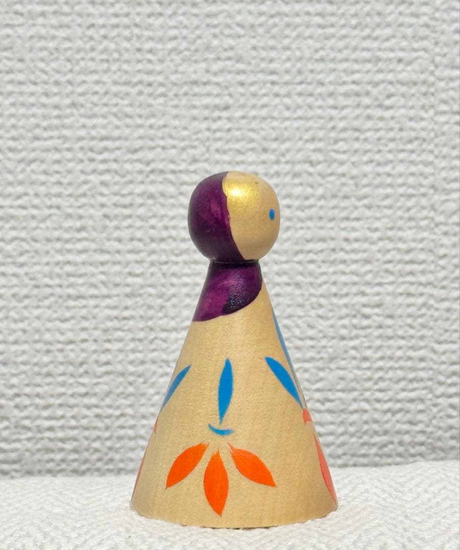 レア　北欧　木製　ハンドペインティング　置物