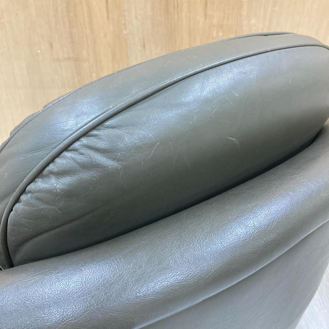 【マルニ】ベルサイユ　本革　アームチェア 1人掛けソファ　シングルソファ　B