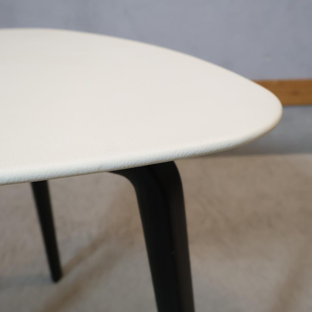 ポルトローナフラウ フィオリーレ サイドテーブル 本革 レザー IDC大塚 高級