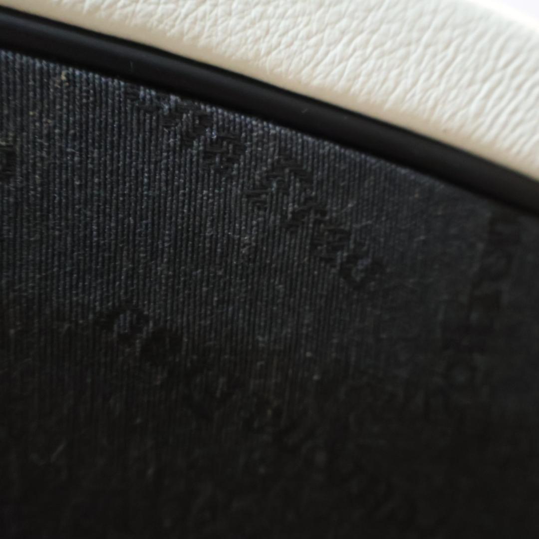 ポルトローナフラウ フィオリーレ サイドテーブル 本革 レザー IDC大塚 高級