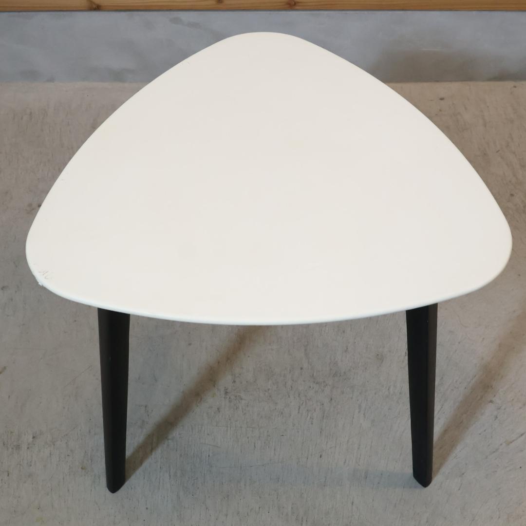 ポルトローナフラウ フィオリーレ サイドテーブル 本革 レザー IDC大塚 高級