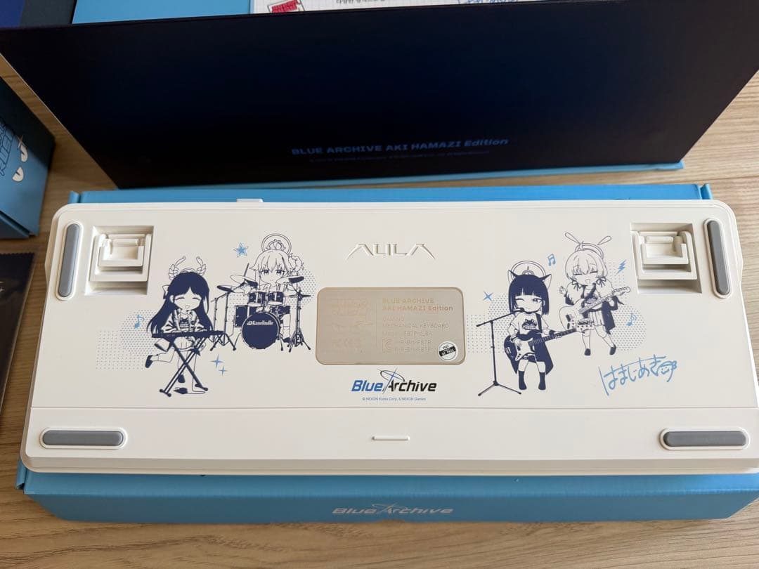 ブルーアーカイブ はまじあきコラボキーボードセット - メルカリ