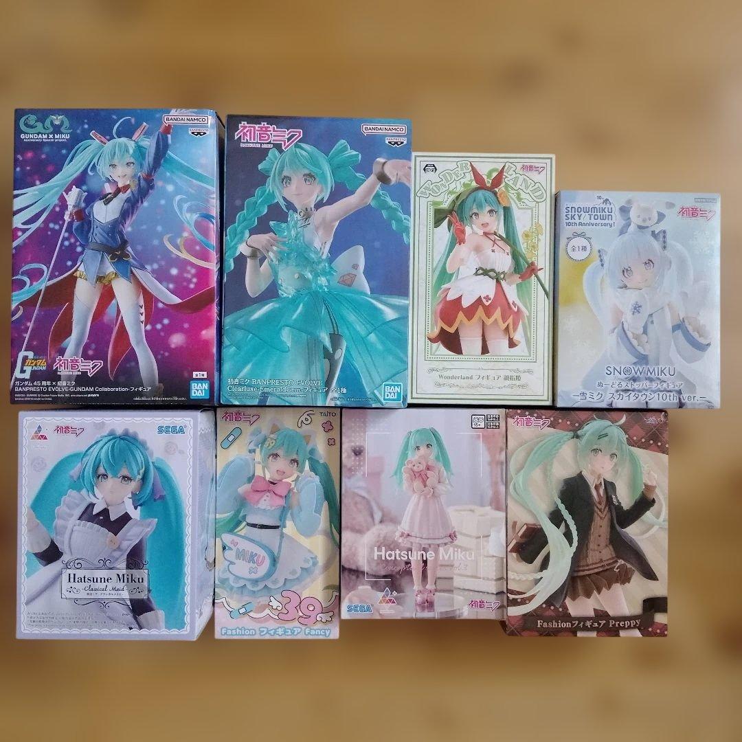 初音ミク　フィギュア　８種セット