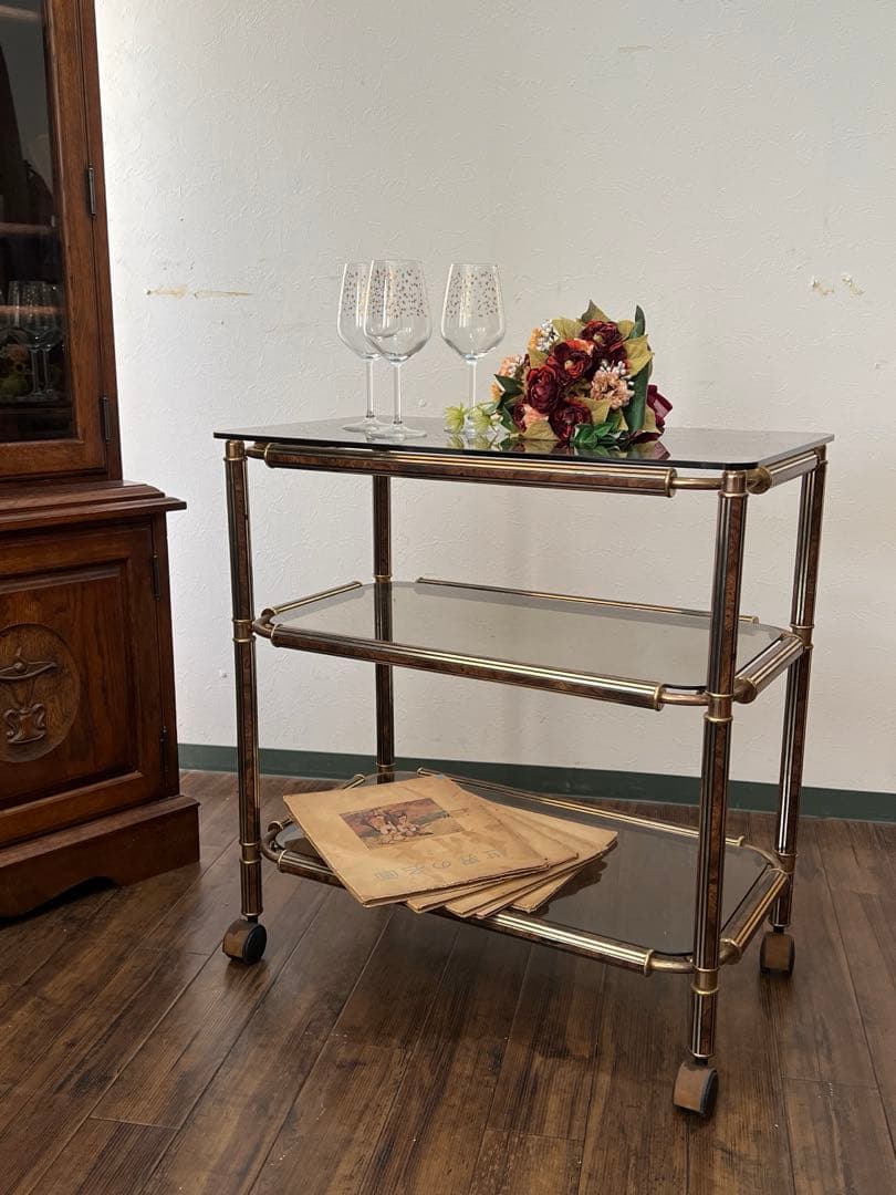 k156r119 シックでエレガントなキャスター付きガラスシェルフ 3段ワゴン