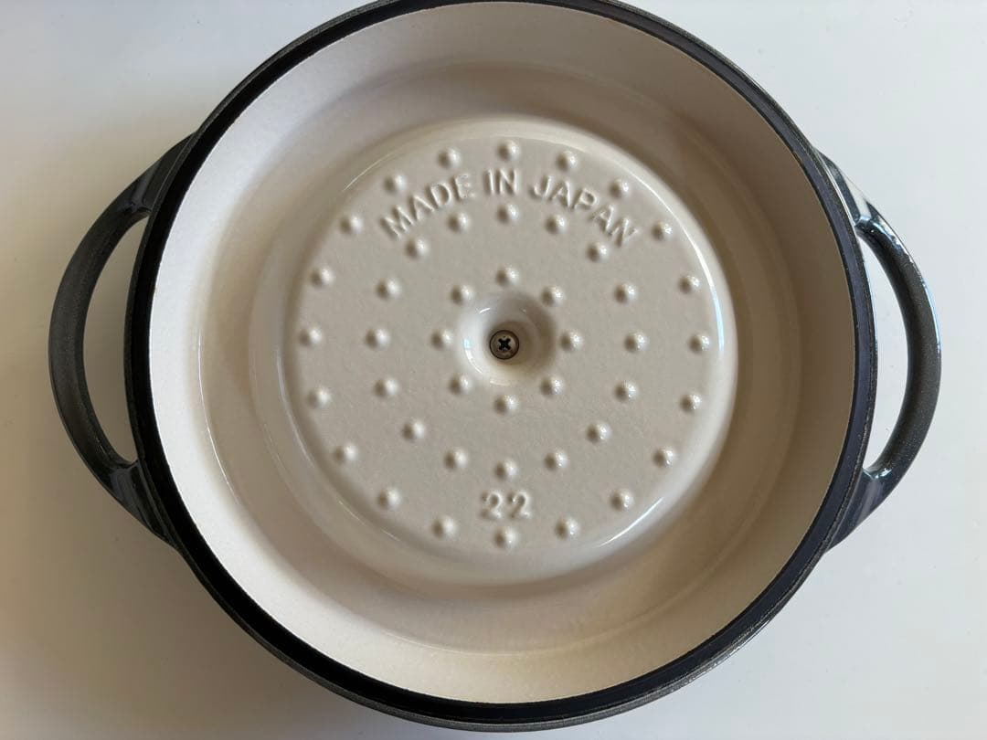 ◇VERMICULARオーブンポットラウンド22cmレシピ付き(1度のみ使用)◇