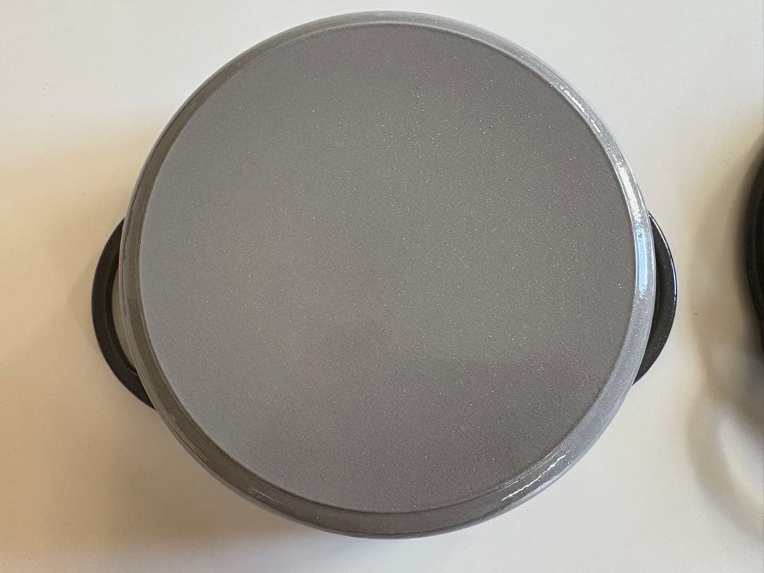 ◇VERMICULARオーブンポットラウンド22cmレシピ付き(1度のみ使用)◇