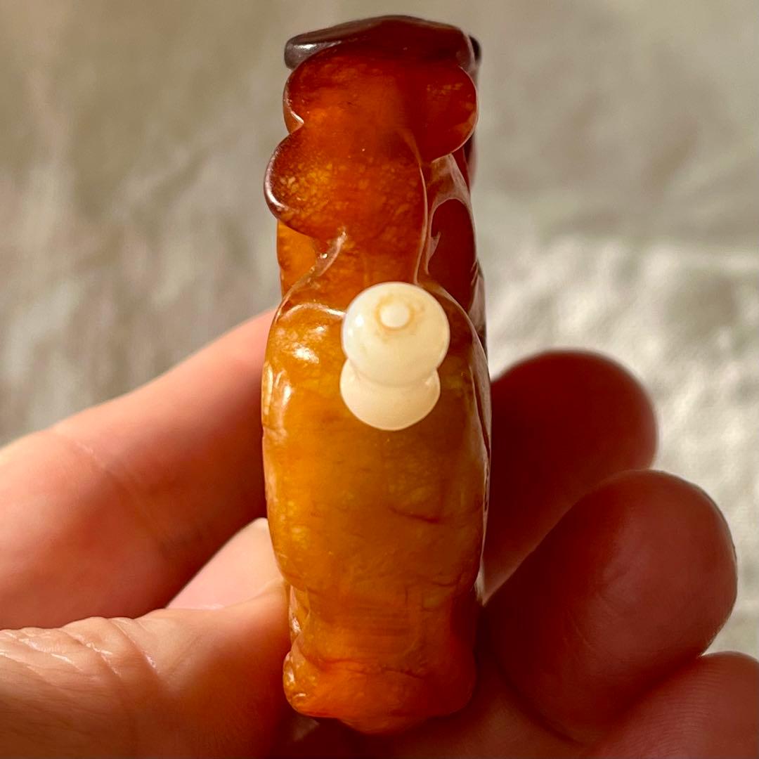 和田玉 赤玉 鼻煙壺 嗅ぎタバコケース 古玉 手彫 彫刻 神獣 軟玉 ネフライト