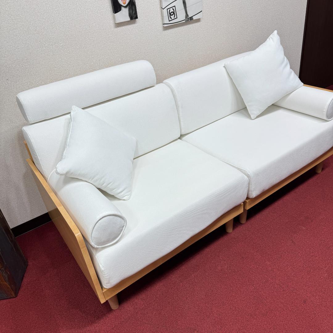 東京23区送料無料　美品2人掛けソファー　可愛い白！！