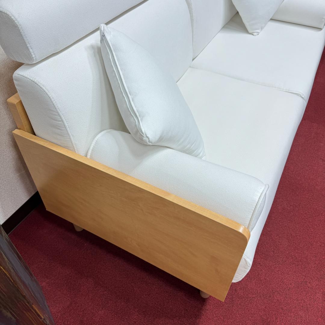 東京23区送料無料　美品2人掛けソファー　可愛い白！！