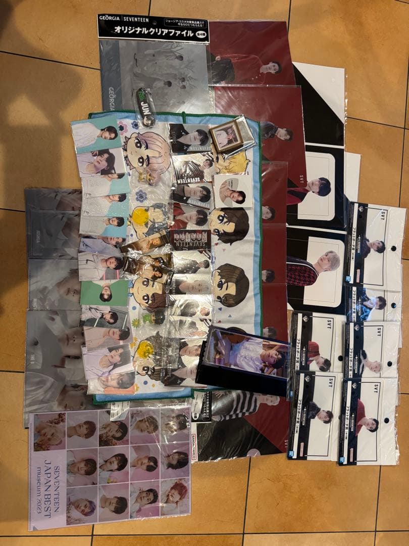 SEVENTEEN グッズまとめ売り - メルカリ