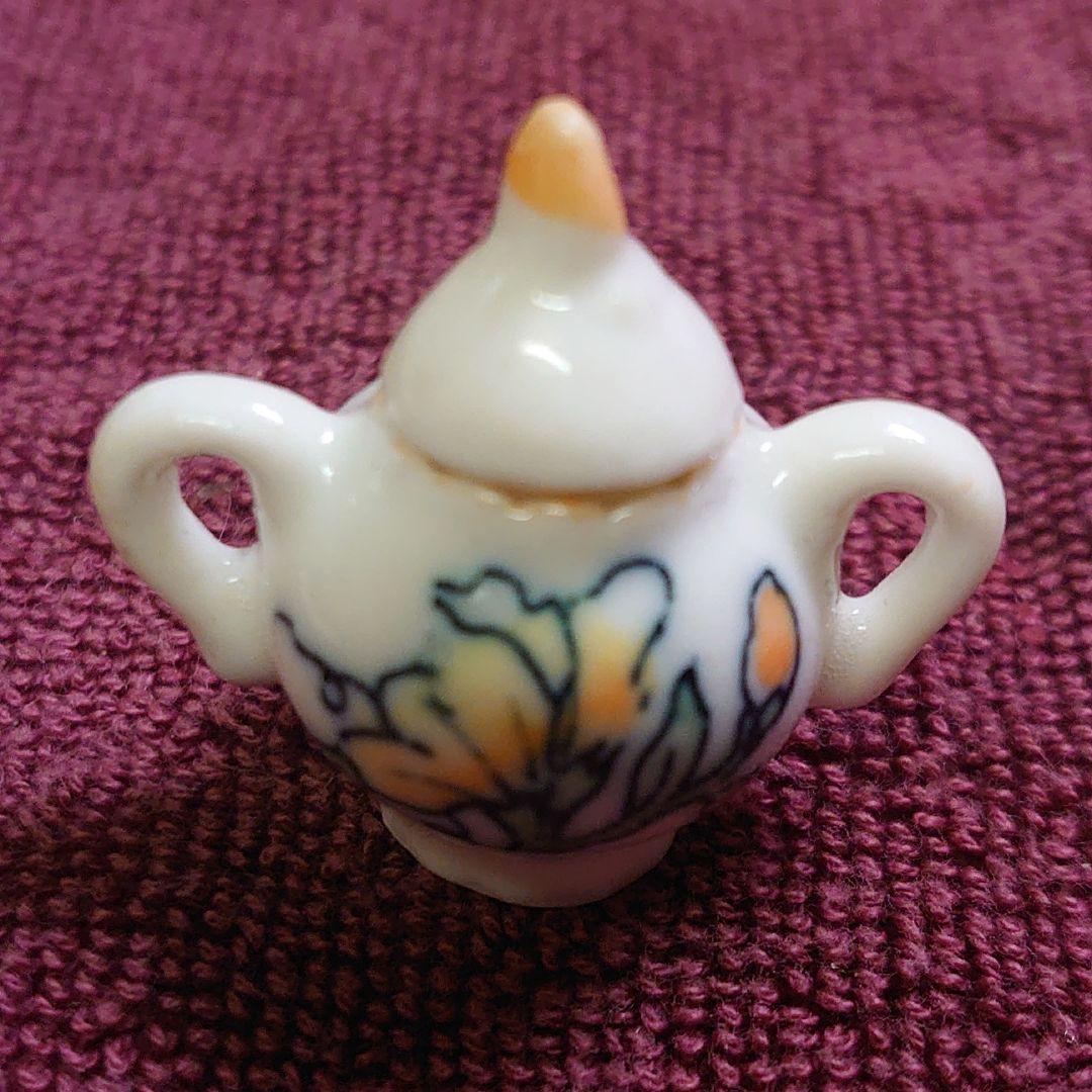 59番 ミニチュア ドールハウス 陶器 カップ＆ソーサー＆ミルク入れ他セット