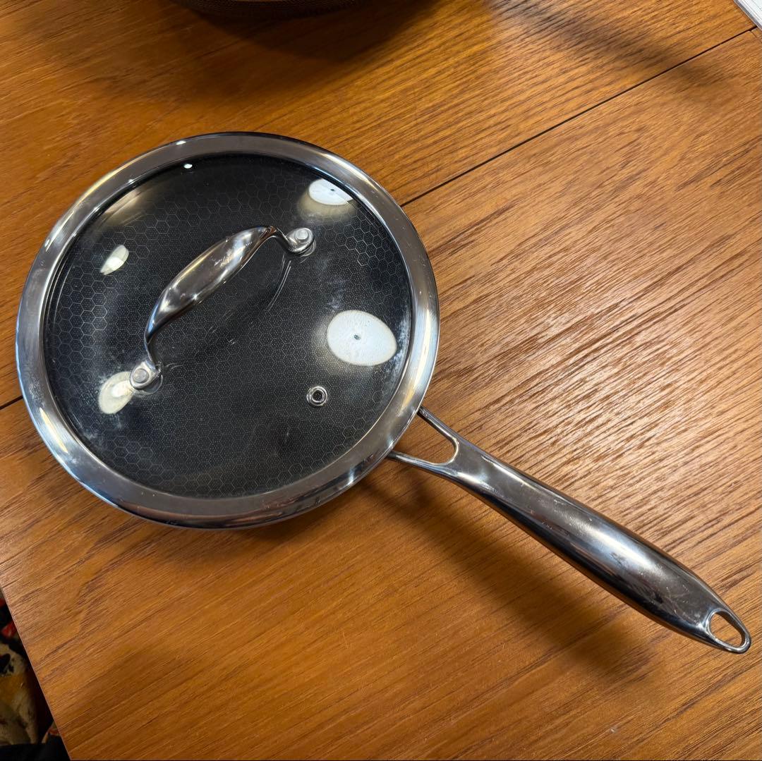 HexClad フライパン 20cm 蓋付き【焦げ付き防止加工】
