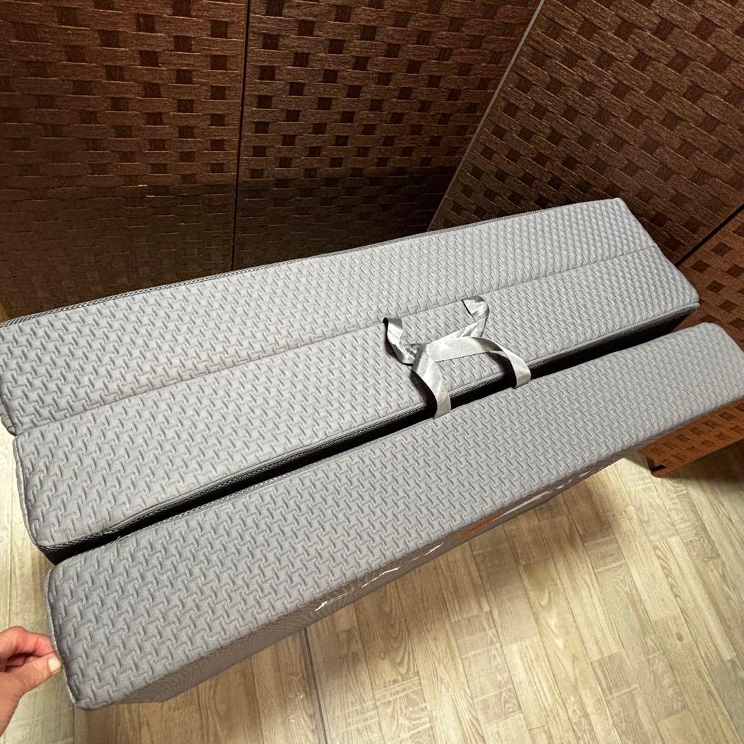 EMOOR GRAND 高反発　三つ折りマットレス　シングル　マットレス　寝具