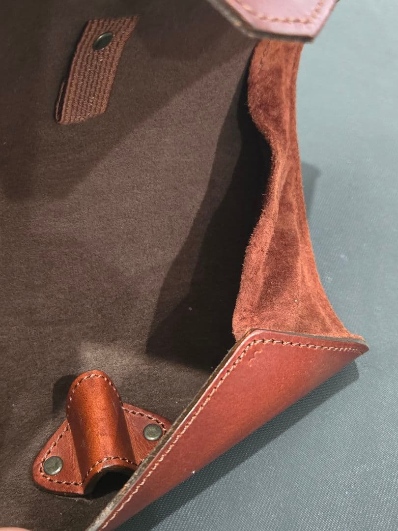 m+ [エムピウ] rotolo メガネケース ブラウン