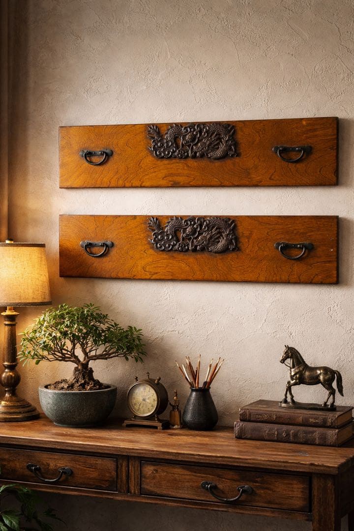 引き出されるのは、物だけではなく。 欅箪笥引き出し前板二枚のみ。リメイク素材。