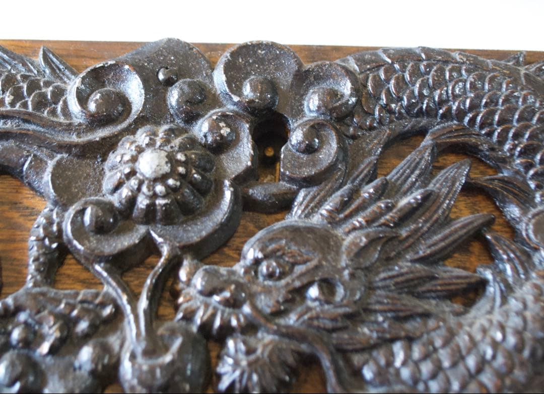 引き出されるのは、物だけではなく。 欅箪笥引き出し前板二枚のみ。リメイク素材。