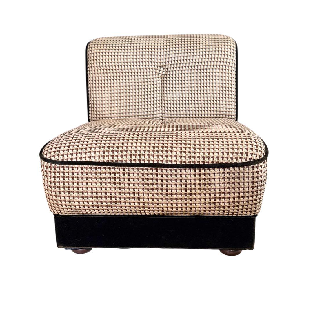 HR788 カリモク60 復刻プレート　総柄　1Pソファ　ベルベット