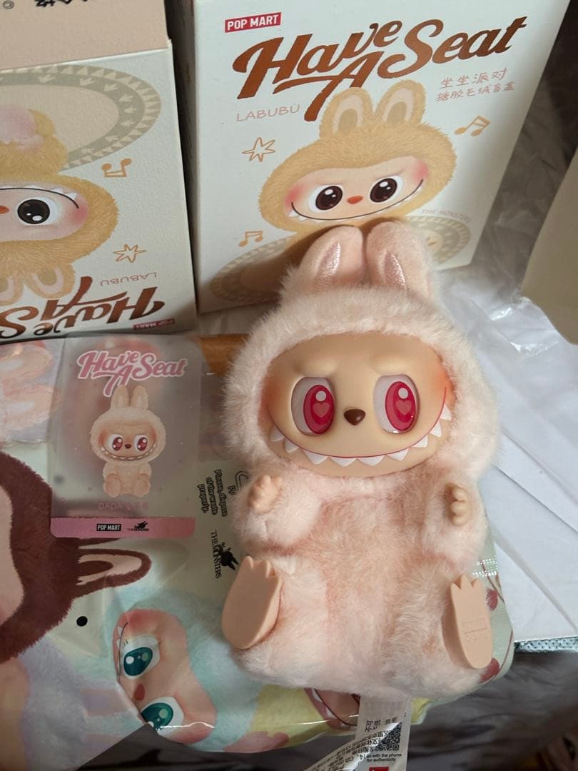 正規品 POPMART ラブブ Labubu Have a Seat DADA - メルカリ