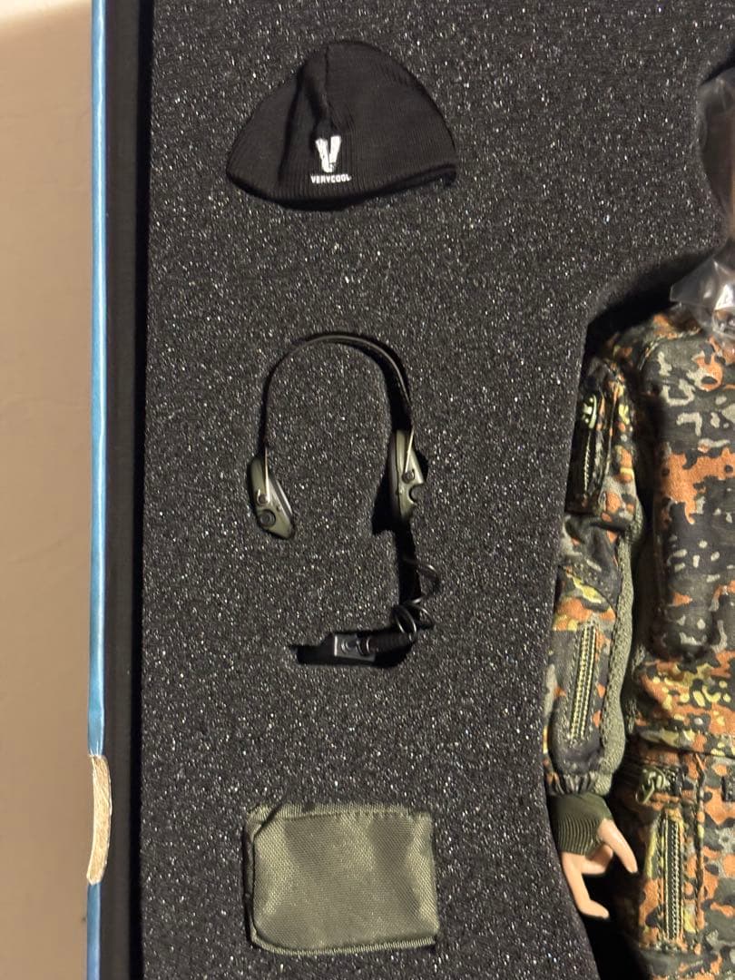 FLECKTARN KERR 1/6スケール女性兵士ミリタリー フィギュア - メルカリ