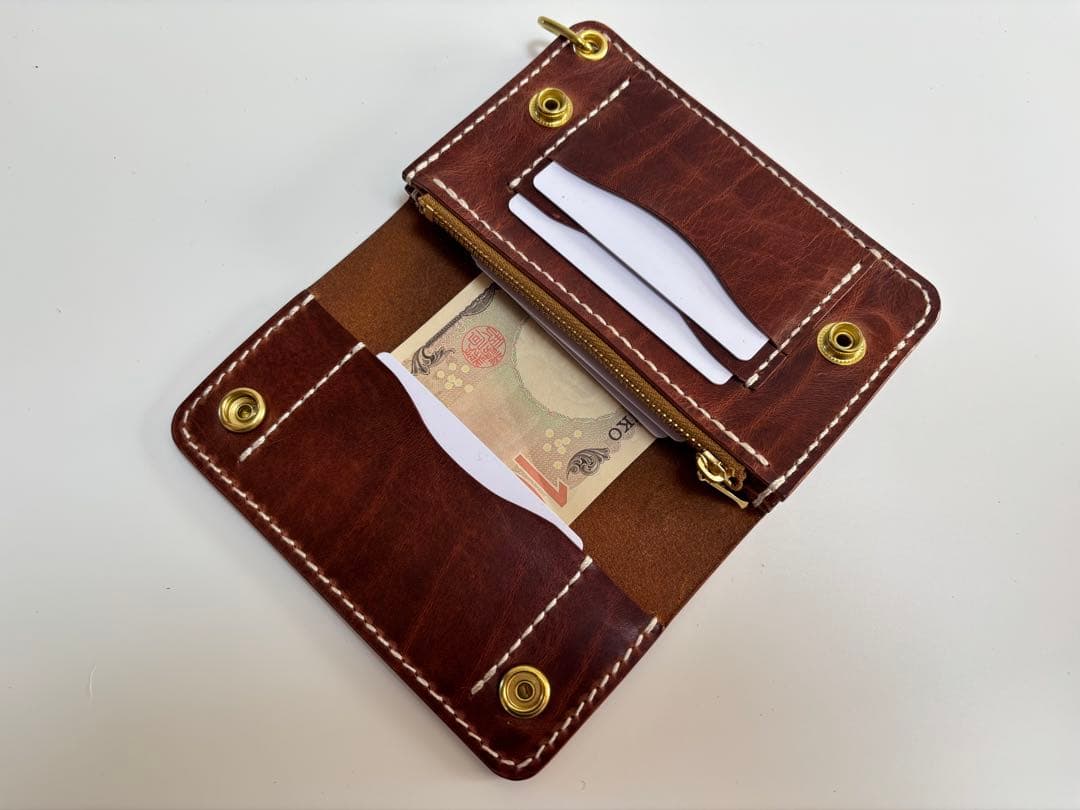 ダークブラウン　ヌメ革　ロマネスク　トラッカーウォレット【タイプＡ1】三層　真鍮