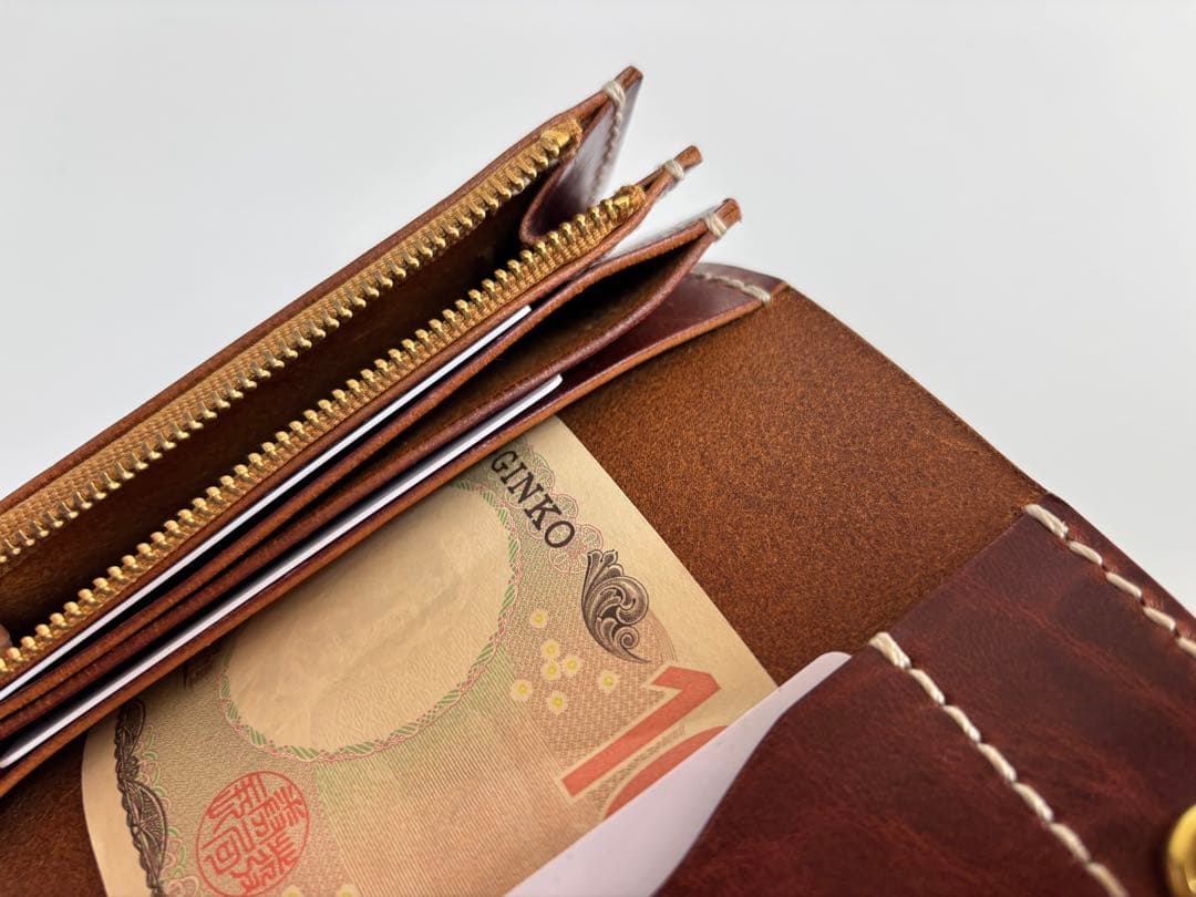 ダークブラウン　ヌメ革　ロマネスク　トラッカーウォレット【タイプＡ1】三層　真鍮