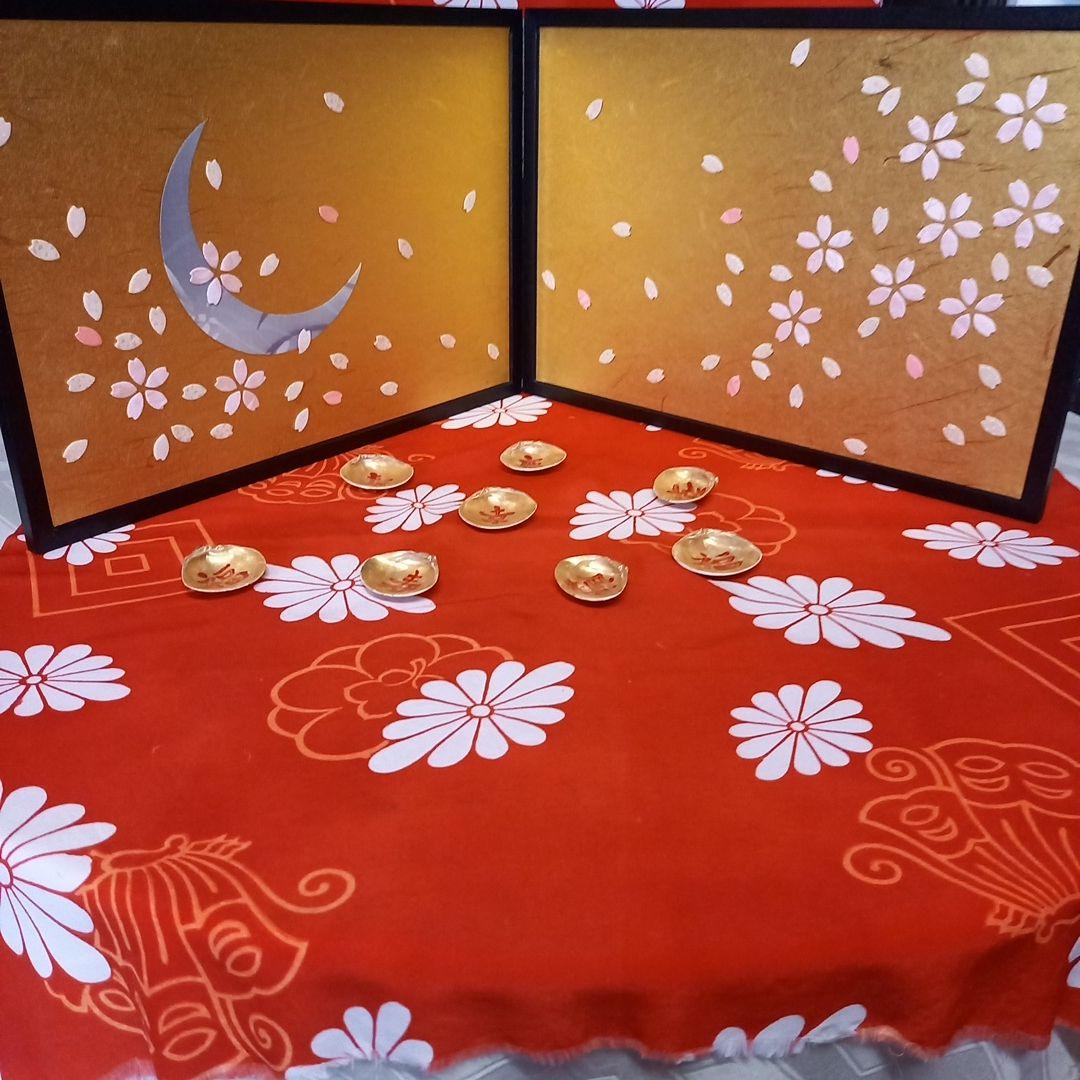 くろちく古布縮緬押絵　金屏風\"桜月夜\"