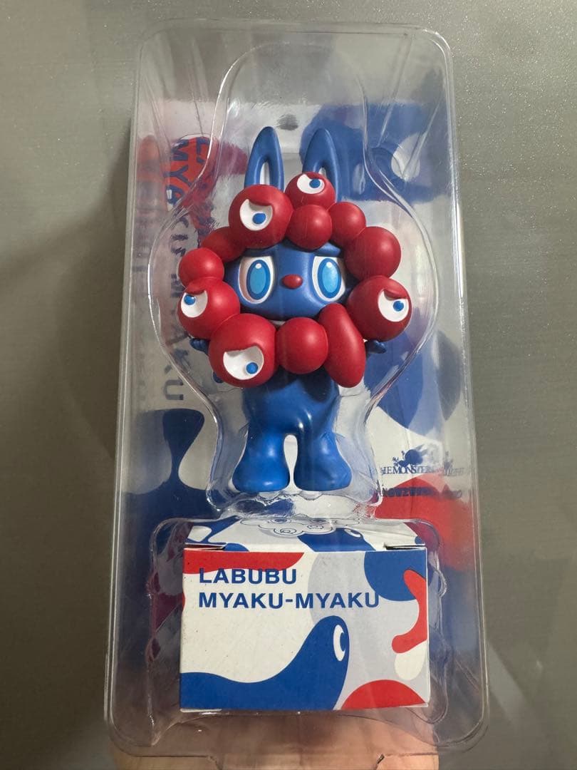 ミャクミャク ラブブ フィギュア 新品未開封￼