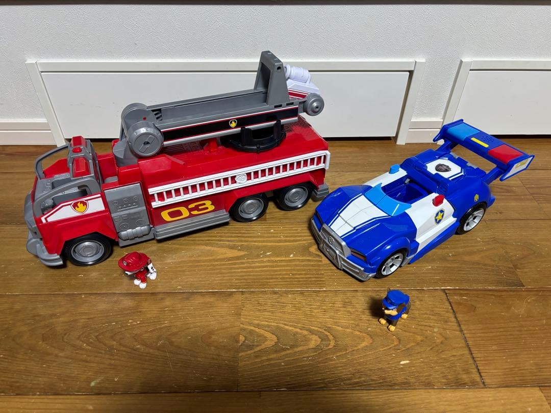 パウパトロール ザ・ムービー DX変形ビーグル チェイス　マーシャル