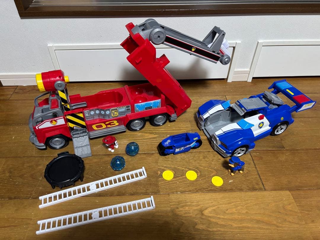 パウパトロール ザ・ムービー DX変形ビーグル チェイス　マーシャル