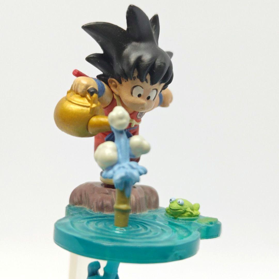 ドラゴンボールカプセル【摩訶不思議 総集編】ムラサキ曹長 VS 孫悟空