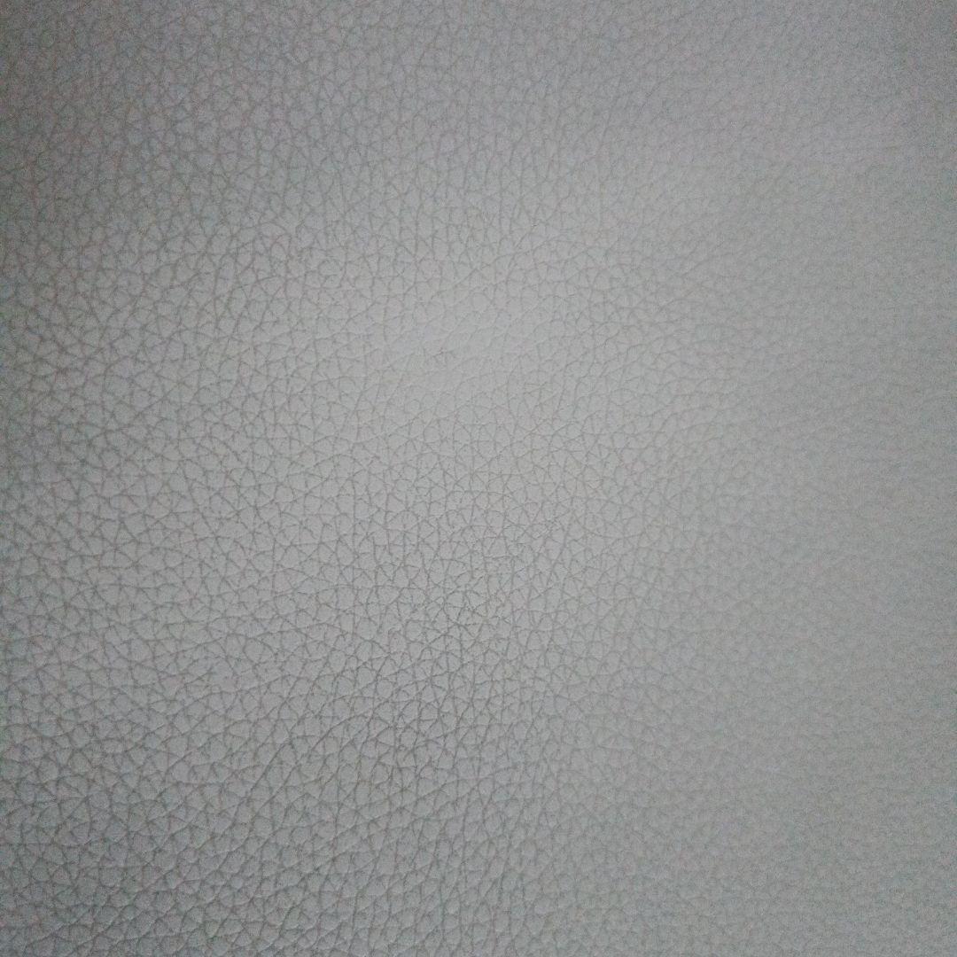 アイボリー色 3人掛けソファ