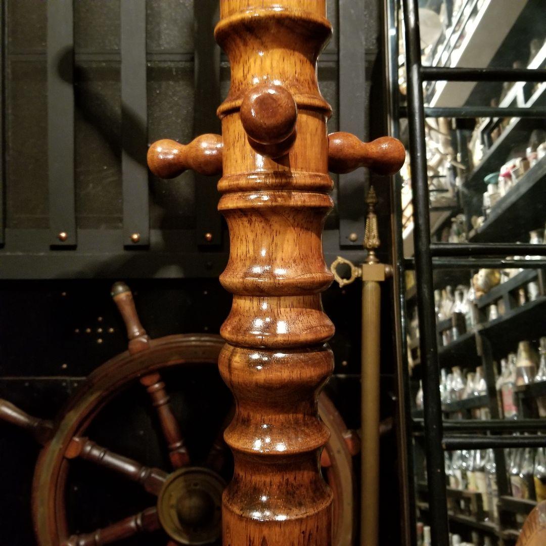 1960's　ヴィンテージ　無垢材　硬木　ウッド　スピンドル　ポール　ハンガー