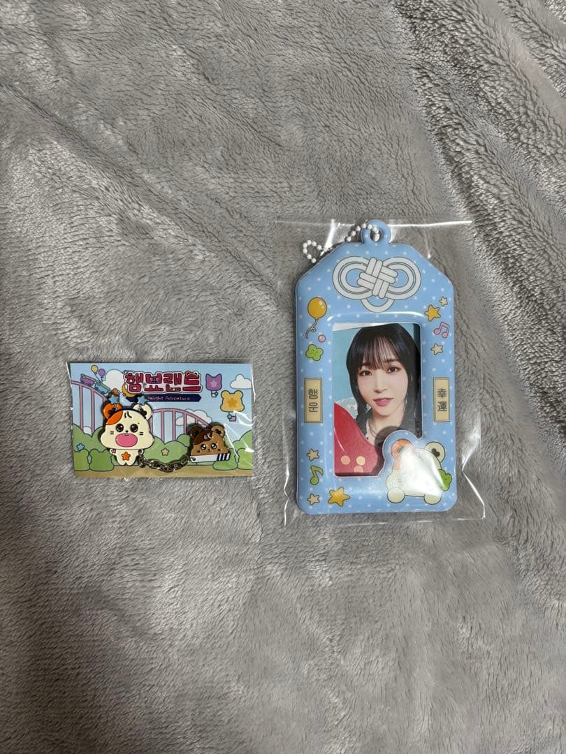 MAMAMOO ムンビョル ハムビョランド トレカケース、ピンバッジ - メルカリ