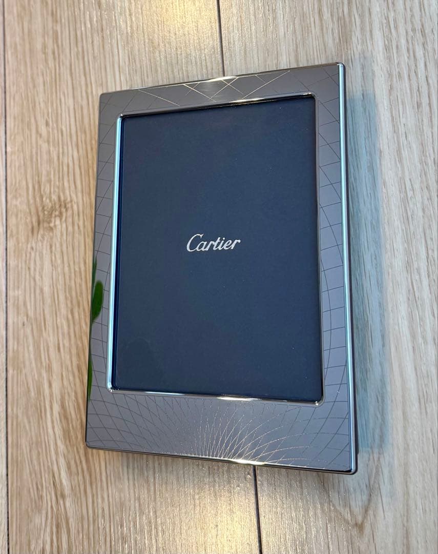 Cartier フォトフレーム シルバー 幾何学模様