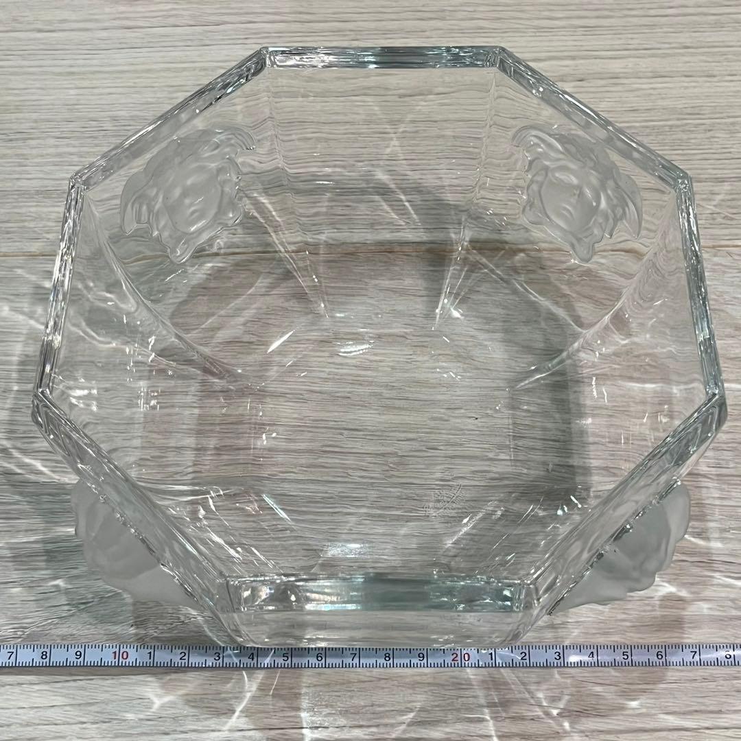 ベルサーチ　メデューサ　ガラス製ボウル