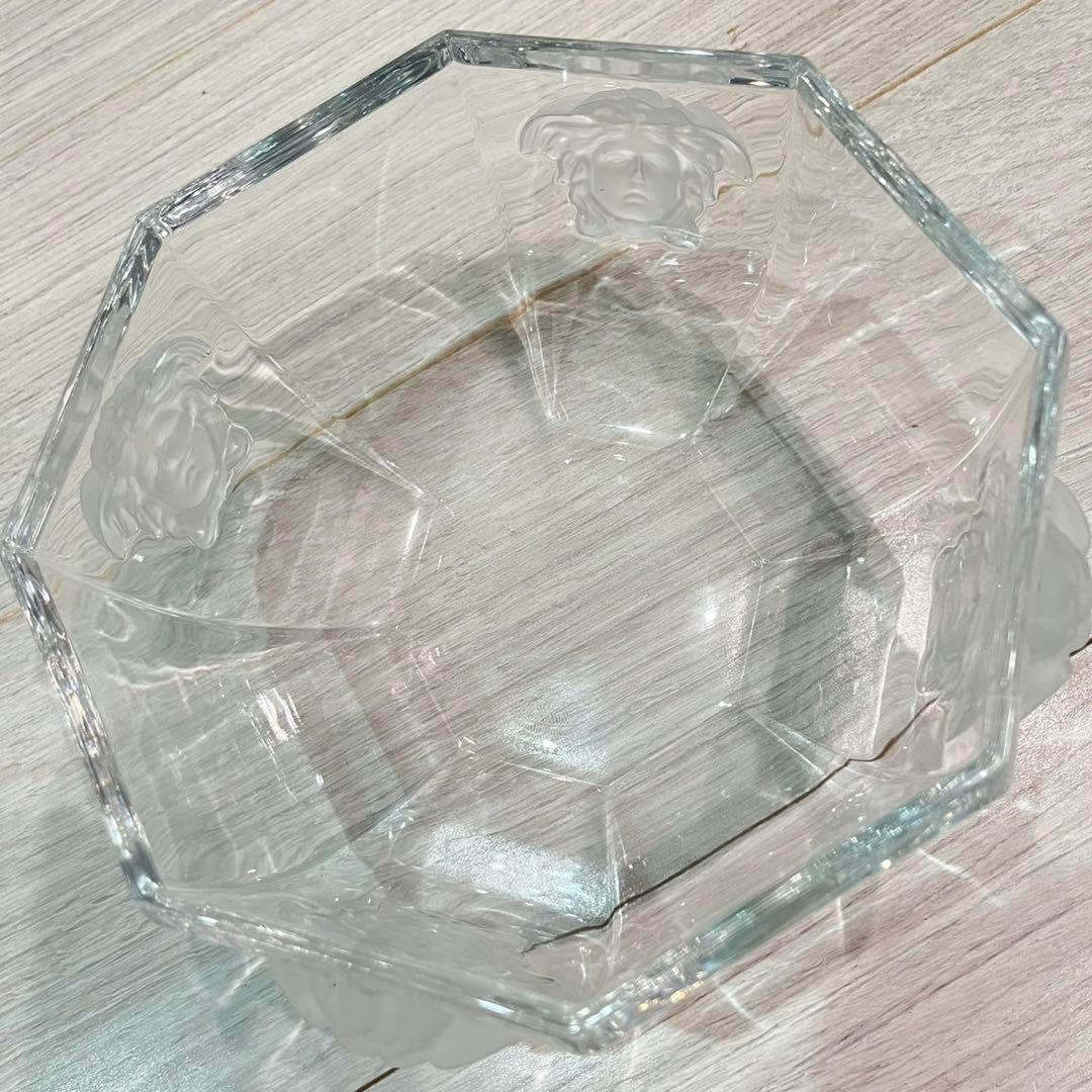 ベルサーチ　メデューサ　ガラス製ボウル