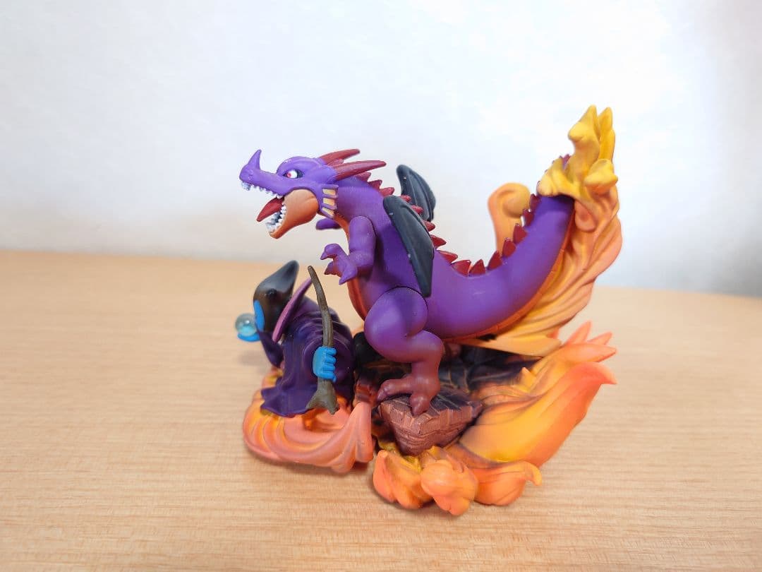 ドラクエ モンスターズギャラリー 竜王 りゅうおう - メルカリ