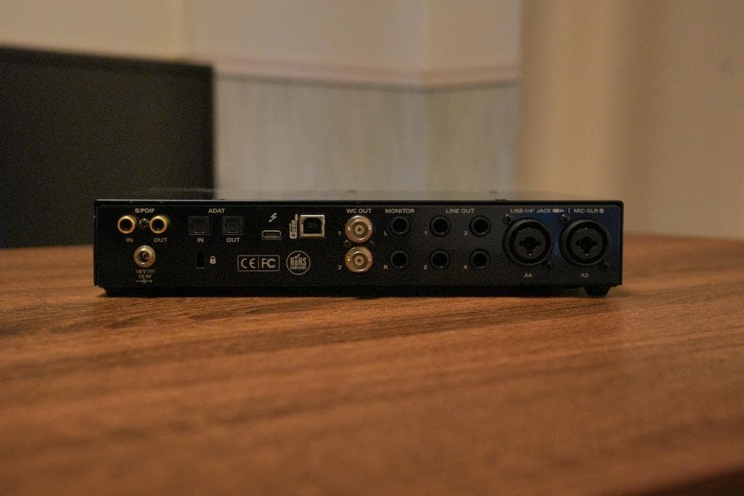 Antelope / Discrete 4 Pro オーディオインターフェイス