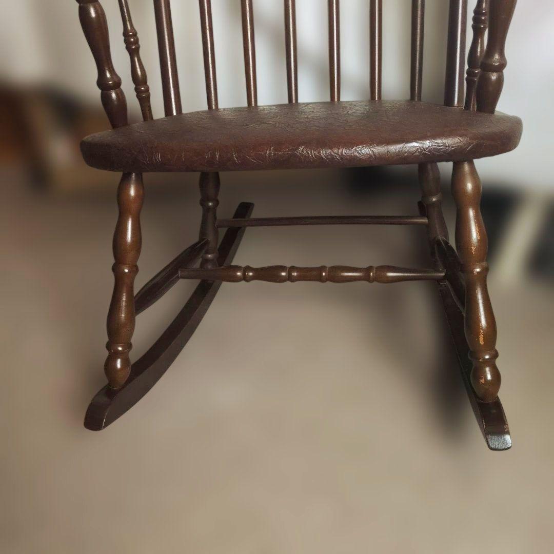 レトロ　ロッキングチェア 革張り