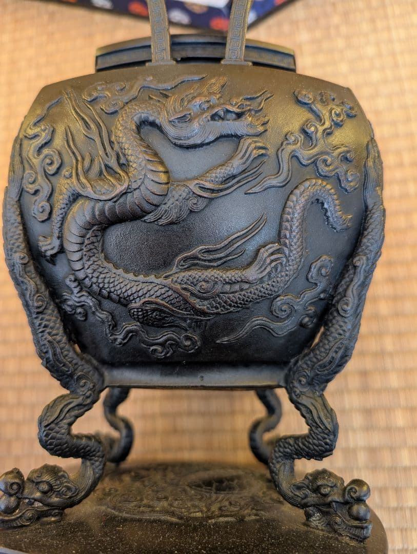 金属工芸　鋳銅　大型香炉　雲龍紋　高岡銅器　米田秀保