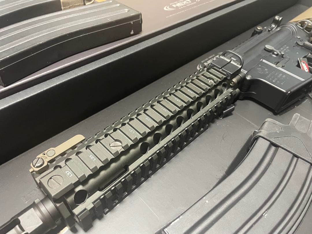 東京マルイ　次世代電動ガン　MK18 m4