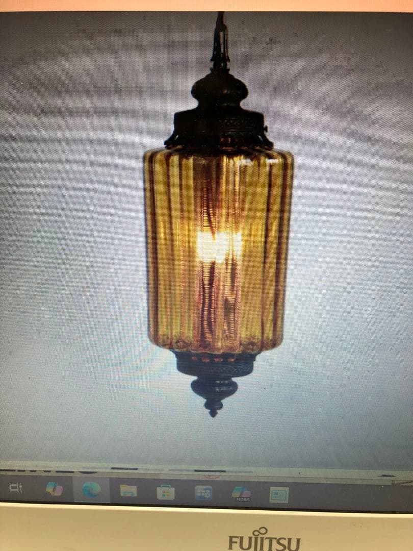 ミッドセンチュリー アンバーガラスペンダントライト